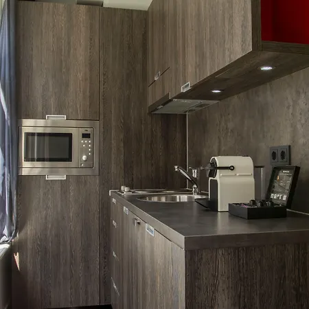 Leonardo Eden Center Отель Амстердам