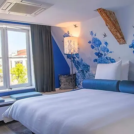 Leonardo Eden Center 4*