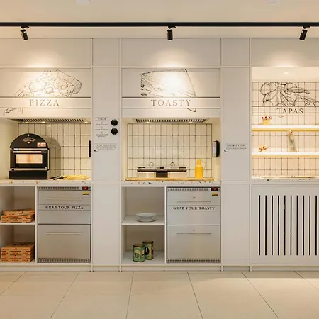 Leonardo Eden Center 4* Amsterdam